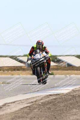 media/Aug-03-2025-TrackDaz (Sun) [[bf4a71acf9]]/A Group/12pm (Wheelie Bump)/